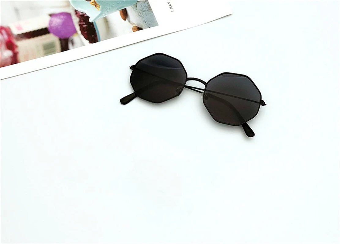 Ocean Sunglasses Ladies round Irregular Sunglasses Travel Vacation Sunscreen Sunglasses Elegant and Delicate Sunglasses