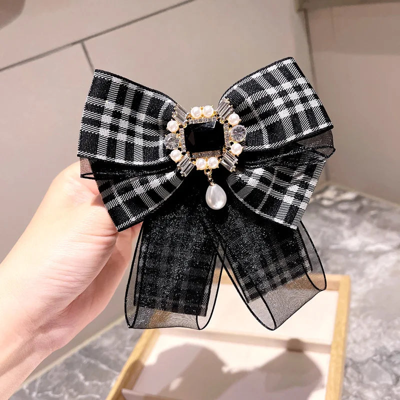 New Fabric Ribbon Bow Tie Brooch Rhinestone Crystal Bowkont Shirt Collar Pin Luxulry Jewelry for Women Clothing Accessories