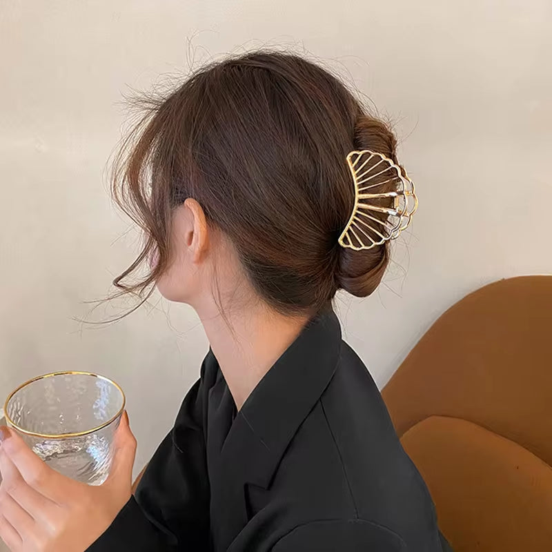 Fashion Gold Color Hollow Geometric Hair Clips Metal Hair Claw Cross Hairclip Headband Hairpin Hair Crab Women Hair Accessories